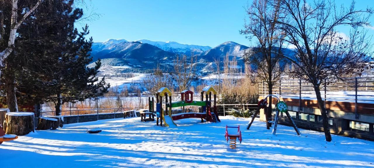 Alberg La Bruna Bellver De Cerdanya ภายนอก รูปภาพ