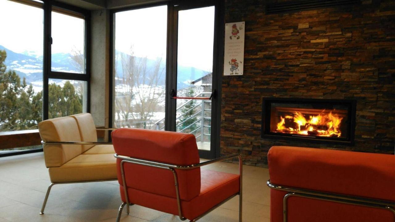 Alberg La Bruna Bellver De Cerdanya ภายนอก รูปภาพ